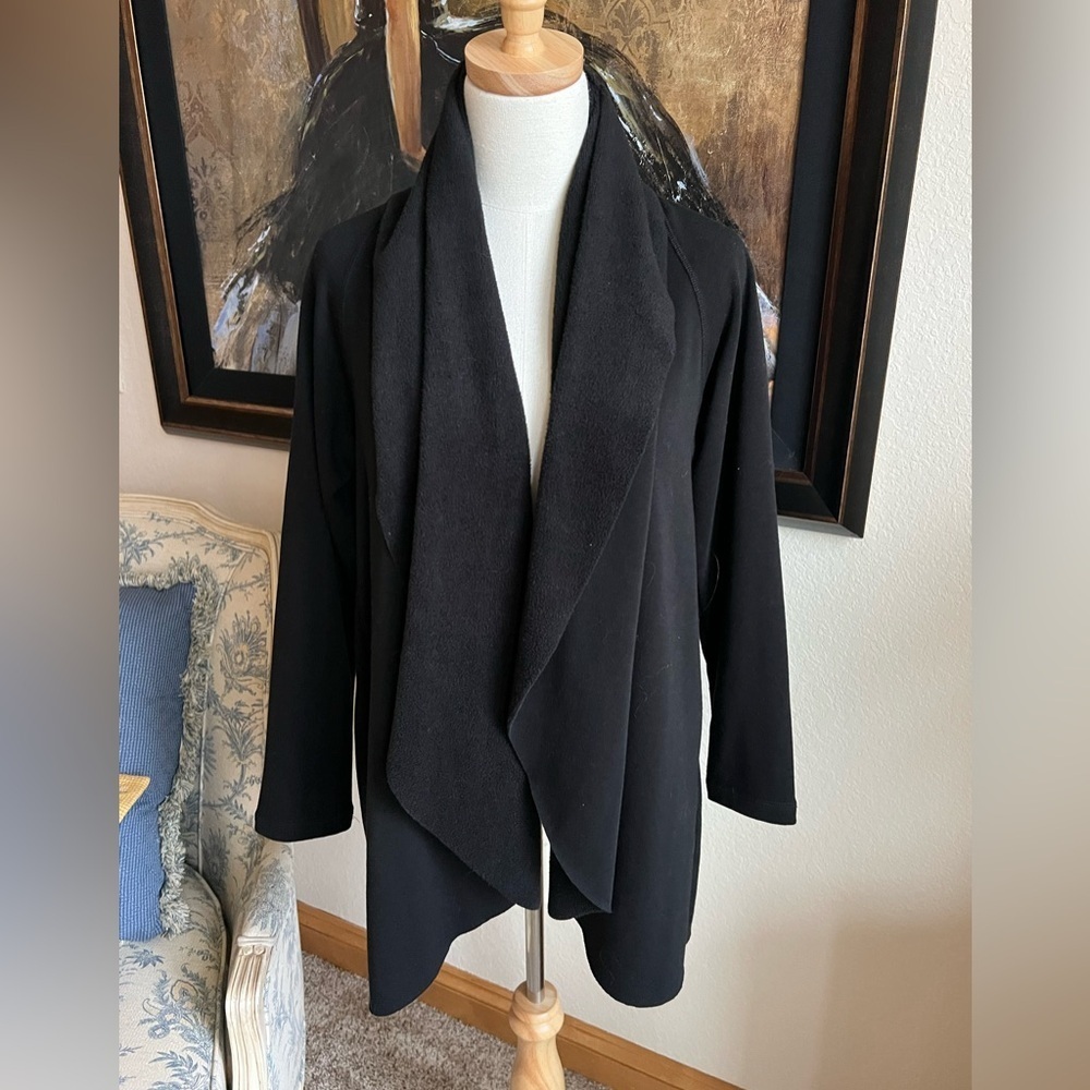 NWOT Drew Waterfall Black Cardigan Size S